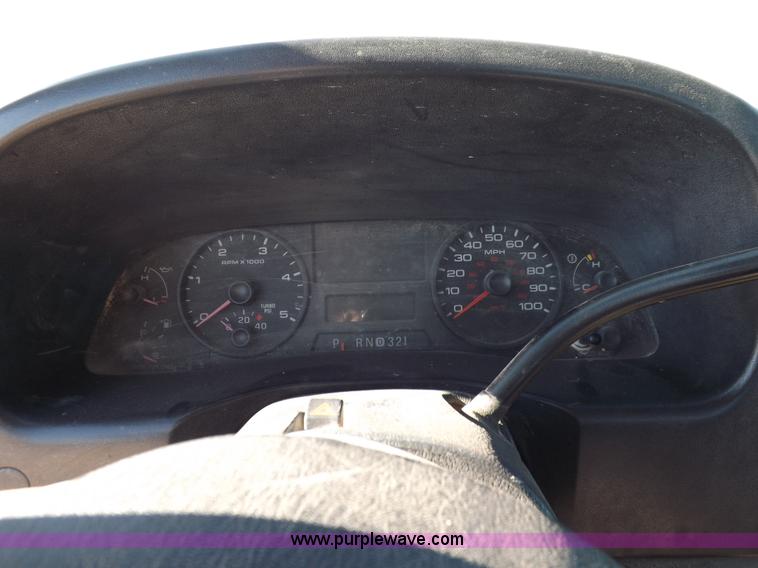 image for item K3097 2006 Ford F250 Super Duty XL SuperCab pickup truck