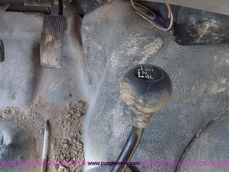 image for item K3097 2006 Ford F250 Super Duty XL SuperCab pickup truck