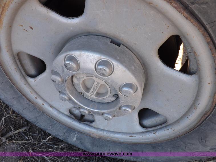 image for item K3097 2006 Ford F250 Super Duty XL SuperCab pickup truck