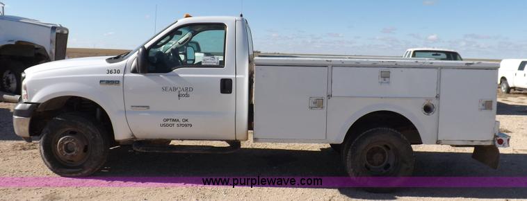 image for item K3098 2007 Ford F350 Super Duty XL utility truck