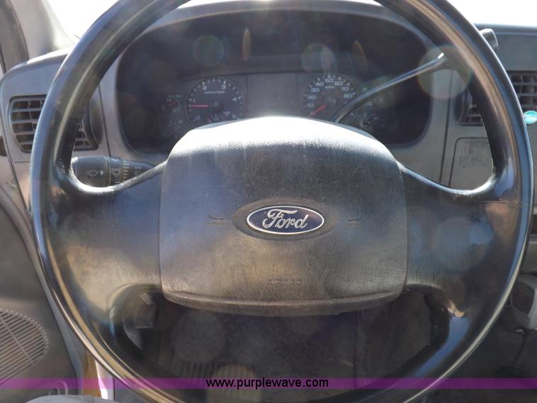 image for item K3098 2007 Ford F350 Super Duty XL utility truck