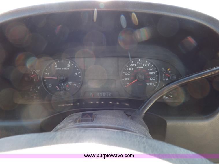 image for item K3098 2007 Ford F350 Super Duty XL utility truck