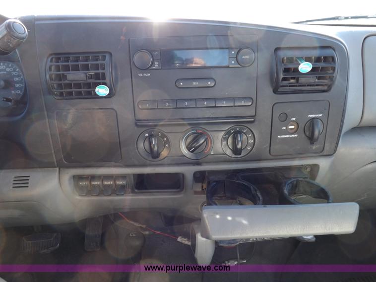 image for item K3098 2007 Ford F350 Super Duty XL utility truck