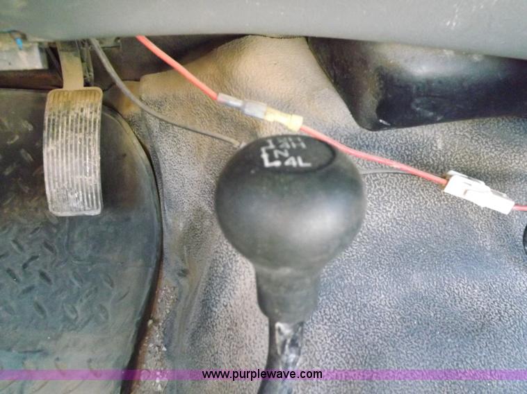 image for item K3098 2007 Ford F350 Super Duty XL utility truck