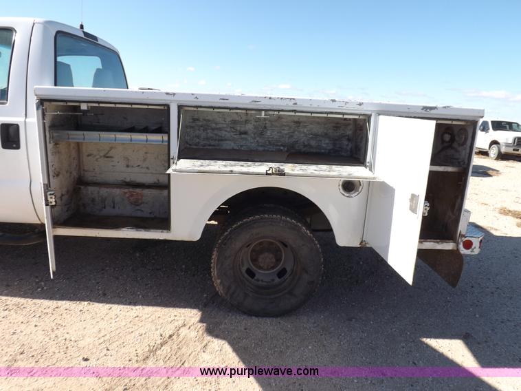 image for item K3098 2007 Ford F350 Super Duty XL utility truck