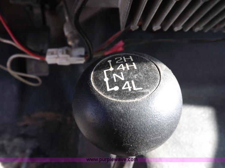 image for item K3099 2005 Ford F250 Super Duty XL Crew Cab pickup truck