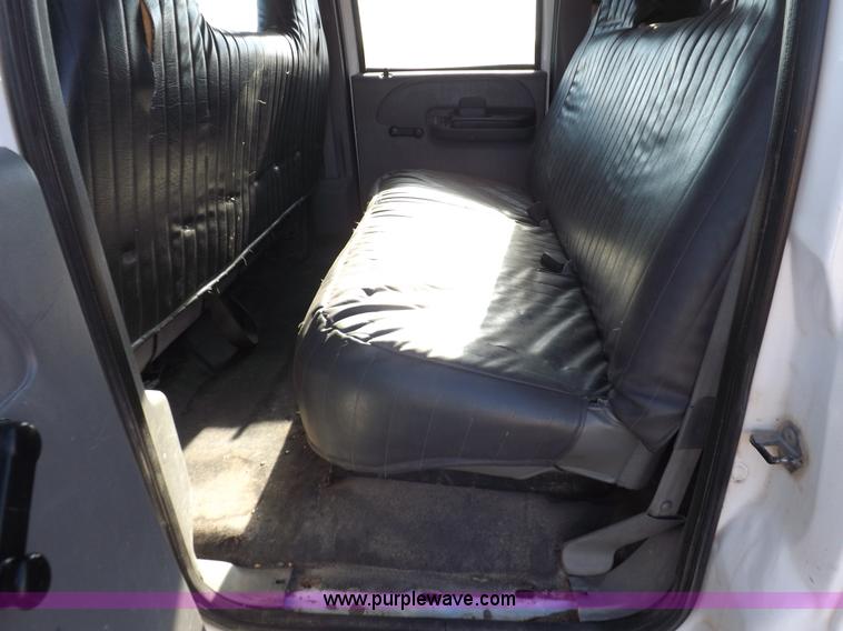 image for item K3099 2005 Ford F250 Super Duty XL Crew Cab pickup truck