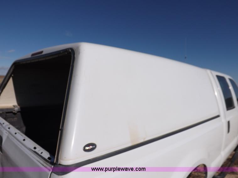 image for item K3099 2005 Ford F250 Super Duty XL Crew Cab pickup truck