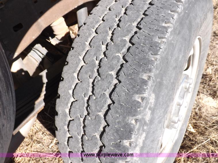 image for item K3099 2005 Ford F250 Super Duty XL Crew Cab pickup truck