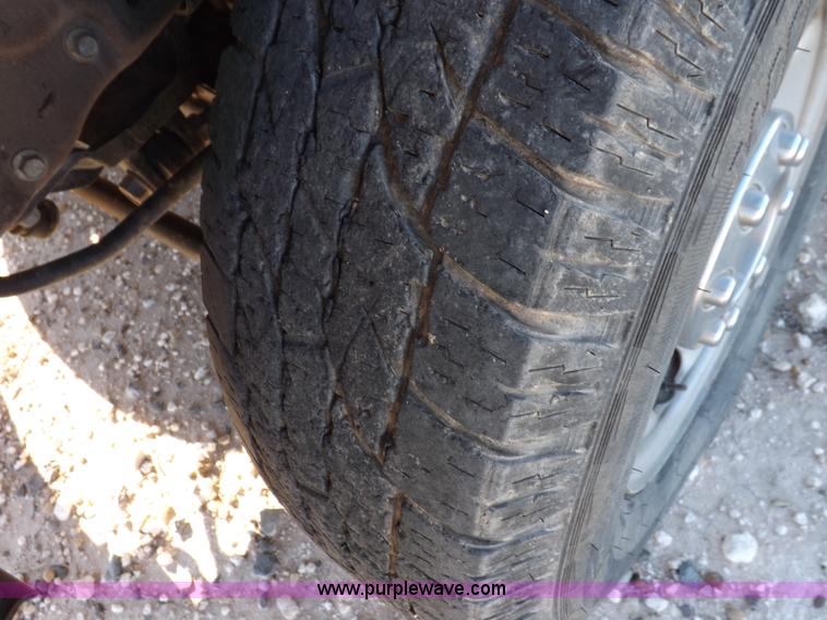 image for item K3099 2005 Ford F250 Super Duty XL Crew Cab pickup truck