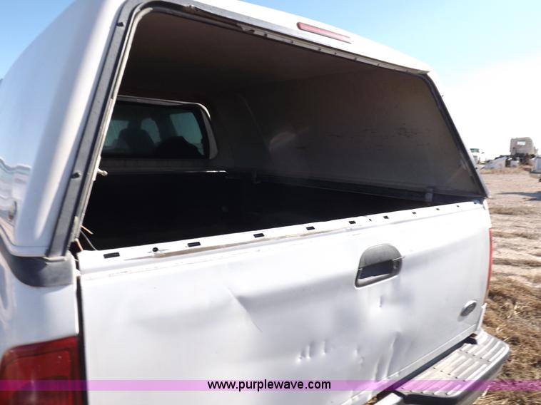 image for item K3099 2005 Ford F250 Super Duty XL Crew Cab pickup truck