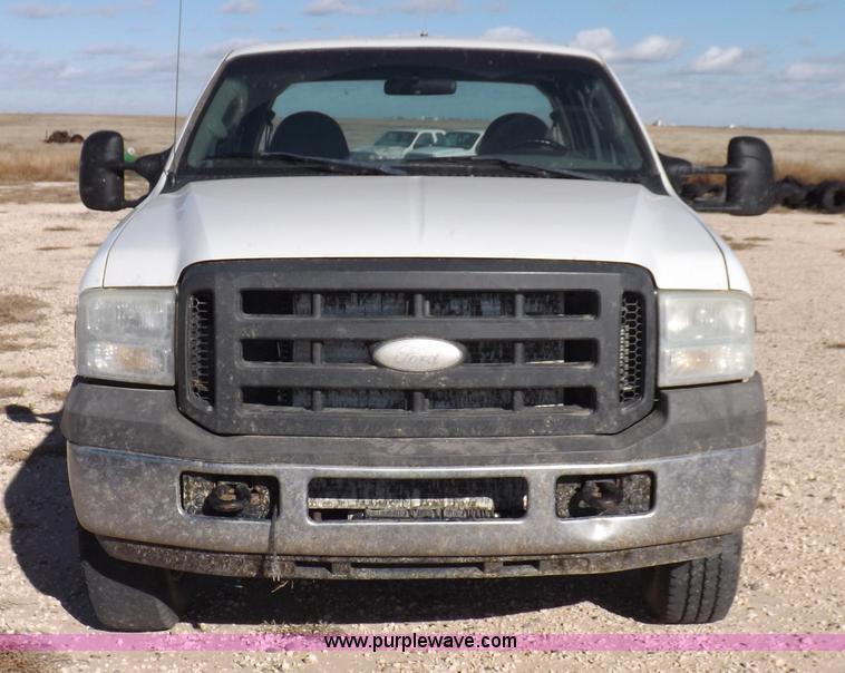 image for item K3100 2005 Ford F250 Super Duty XL Crew Cab pickup truck