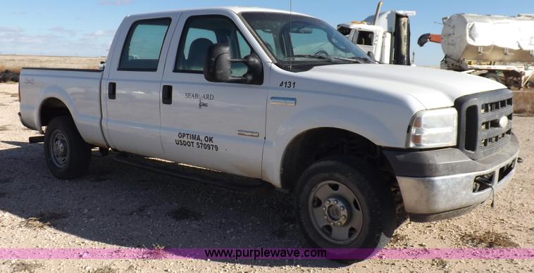 image for item K3100 2005 Ford F250 Super Duty XL Crew Cab pickup truck