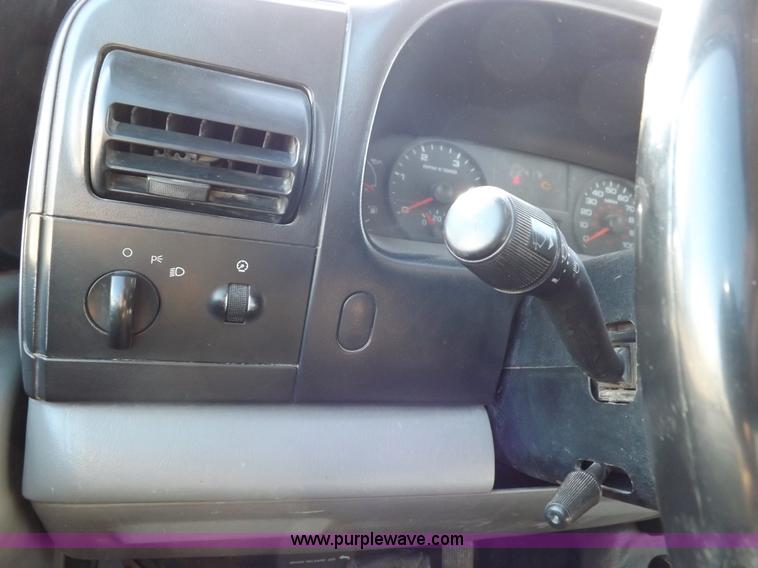 image for item K3100 2005 Ford F250 Super Duty XL Crew Cab pickup truck