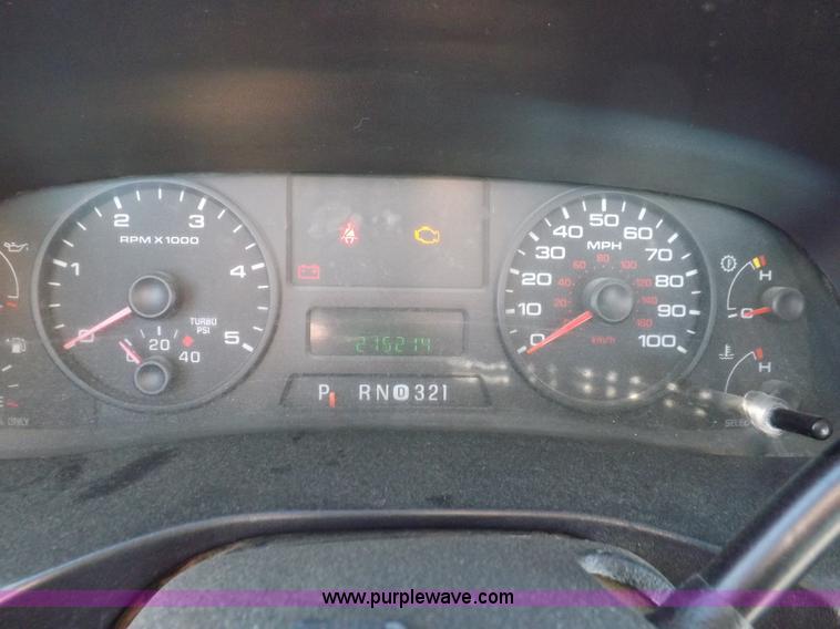 image for item K3100 2005 Ford F250 Super Duty XL Crew Cab pickup truck