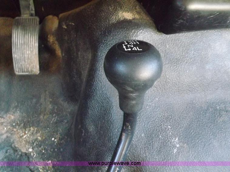 image for item K3100 2005 Ford F250 Super Duty XL Crew Cab pickup truck