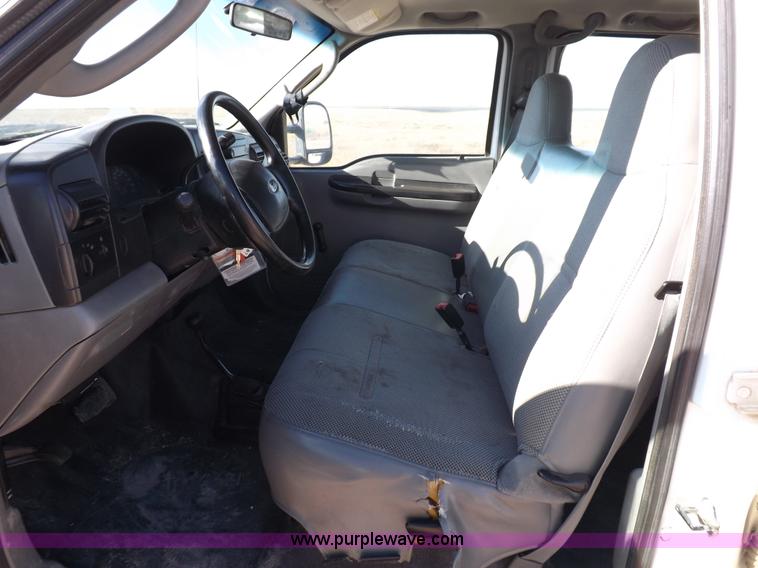 image for item K3100 2005 Ford F250 Super Duty XL Crew Cab pickup truck