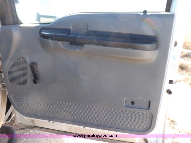 image for item K3100 2005 Ford F250 Super Duty XL Crew Cab pickup truck