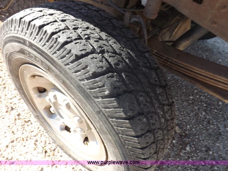 image for item K3100 2005 Ford F250 Super Duty XL Crew Cab pickup truck