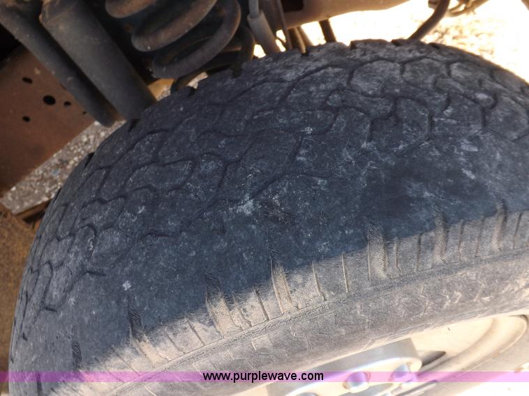 image for item K3100 2005 Ford F250 Super Duty XL Crew Cab pickup truck