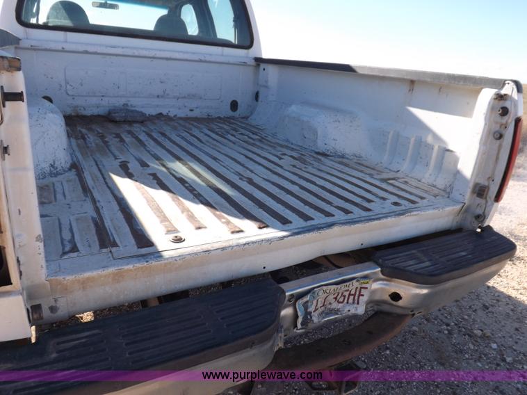 image for item K3100 2005 Ford F250 Super Duty XL Crew Cab pickup truck
