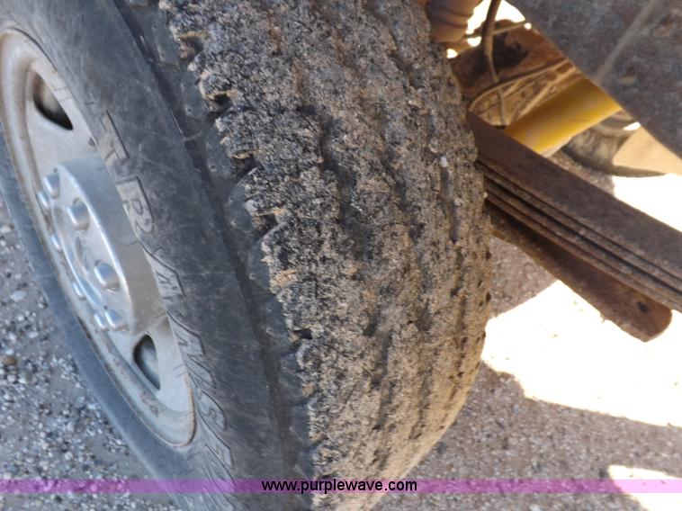 image for item K3101 2005 Ford F250 Super Duty XL Crew Cab pickup truck