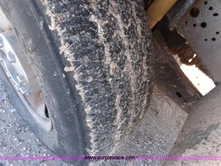 image for item K3101 2005 Ford F250 Super Duty XL Crew Cab pickup truck