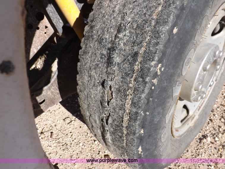 image for item K3101 2005 Ford F250 Super Duty XL Crew Cab pickup truck