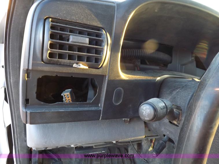 image for item K3102 2007 Ford F250 Super Duty XL SuperCab pickup truck