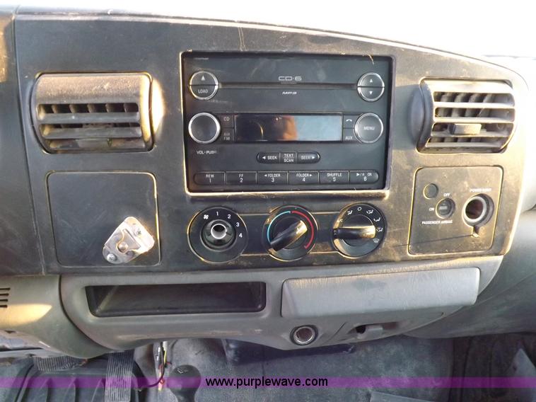 image for item K3102 2007 Ford F250 Super Duty XL SuperCab pickup truck