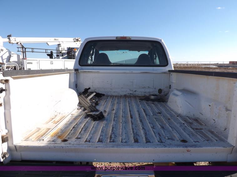 image for item K3102 2007 Ford F250 Super Duty XL SuperCab pickup truck