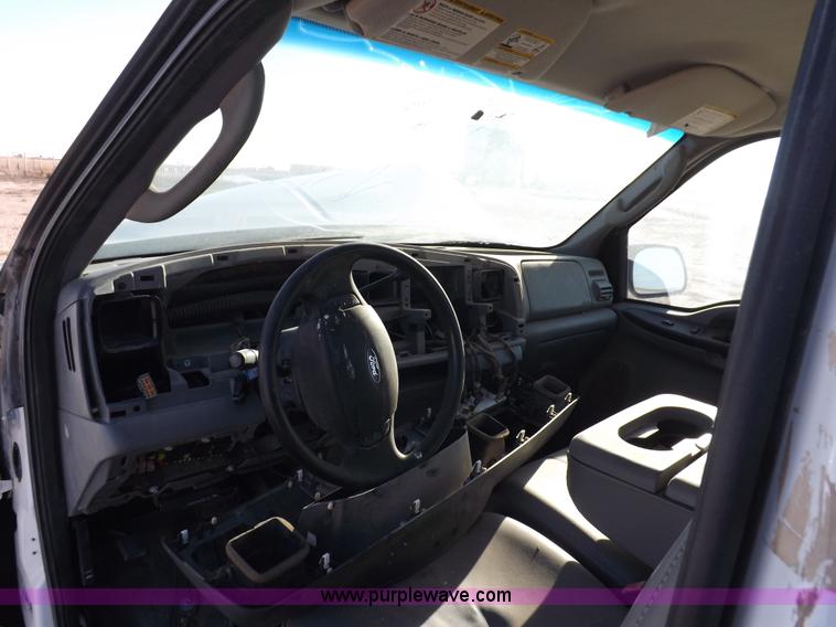 image for item K3102 2007 Ford F250 Super Duty XL SuperCab pickup truck