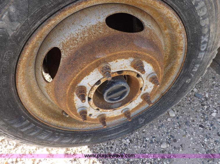 image for item K3103 1999 Ford F550 Super Duty service truck