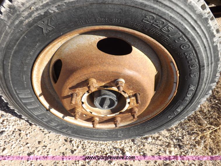 image for item K3103 1999 Ford F550 Super Duty service truck