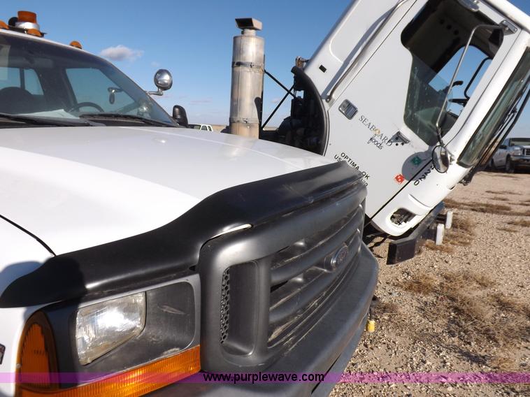 image for item K3103 1999 Ford F550 Super Duty service truck