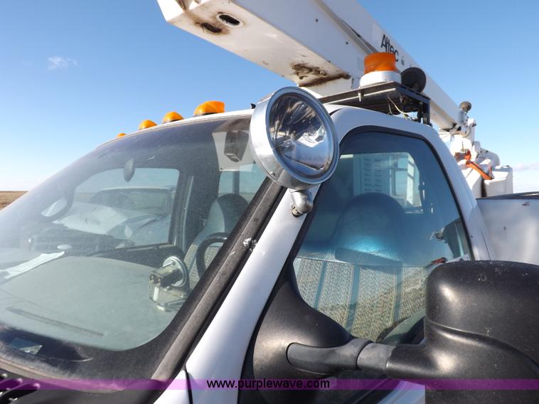 image for item K3103 1999 Ford F550 Super Duty service truck