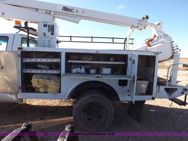 image for item K3103 1999 Ford F550 Super Duty service truck