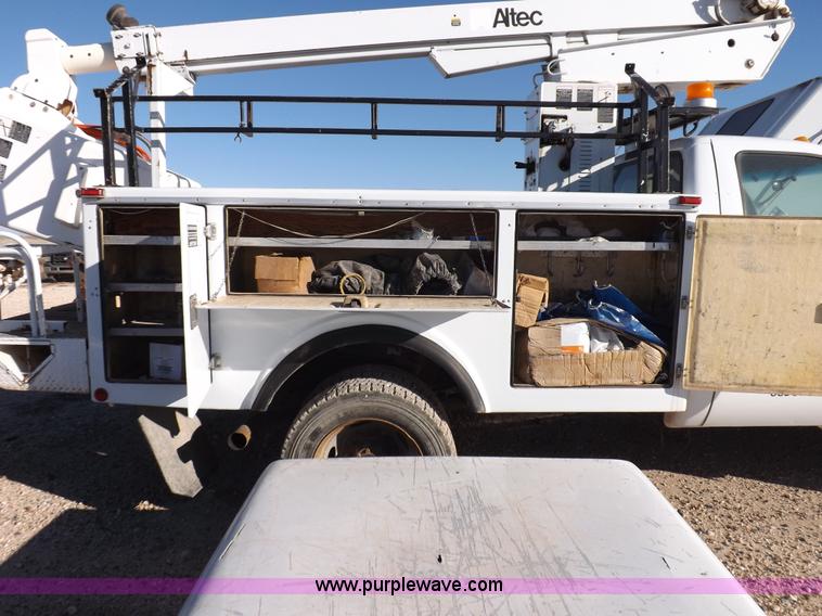 image for item K3103 1999 Ford F550 Super Duty service truck