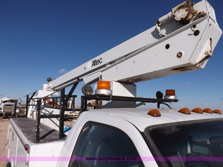 image for item K3103 1999 Ford F550 Super Duty service truck