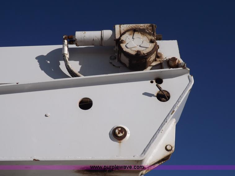 image for item K3103 1999 Ford F550 Super Duty service truck