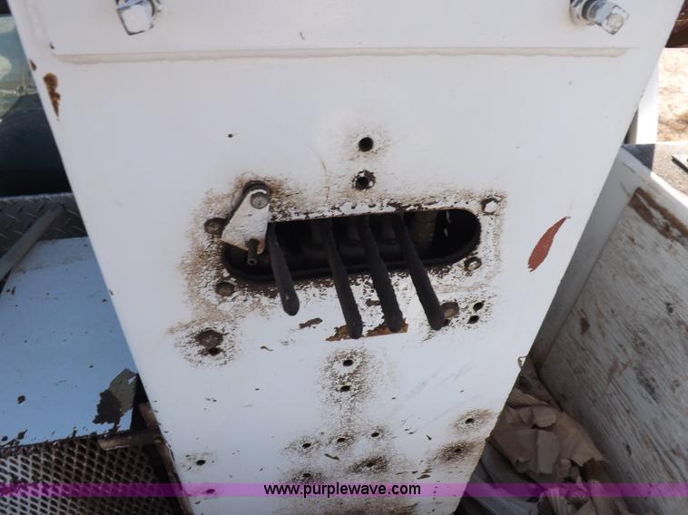 image for item K3103 1999 Ford F550 Super Duty service truck