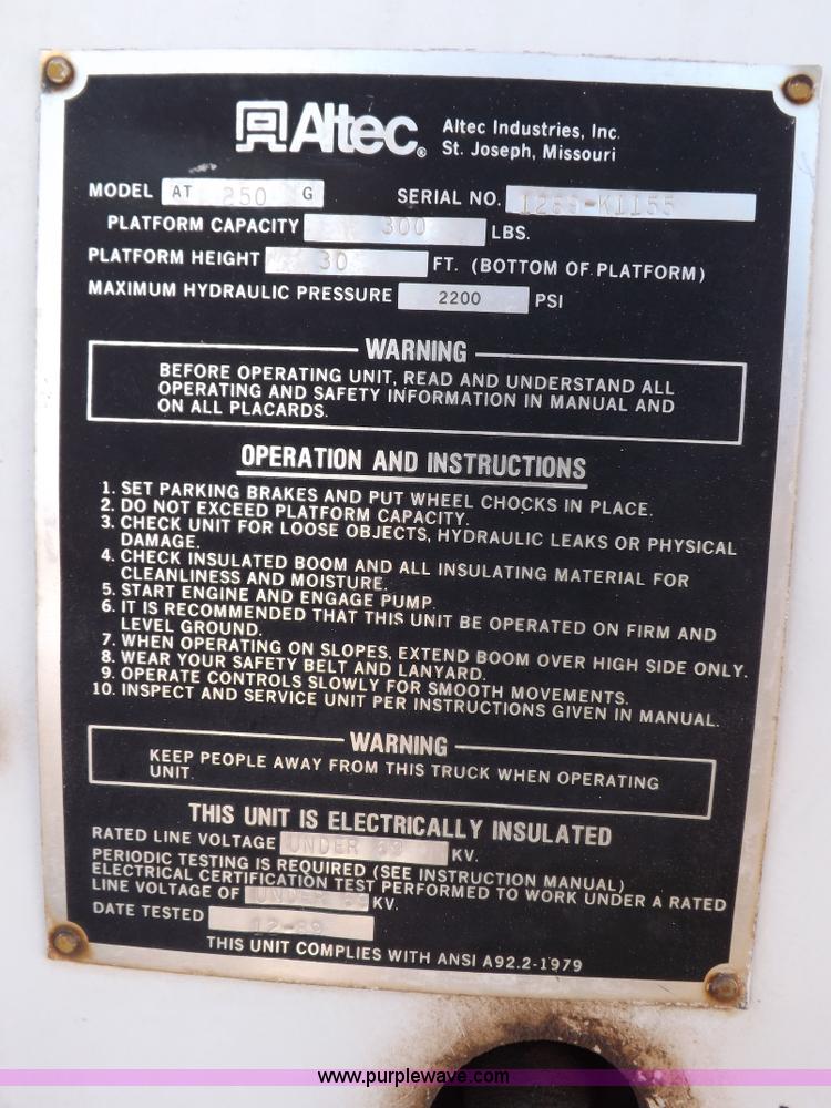 image for item K3103 1999 Ford F550 Super Duty service truck