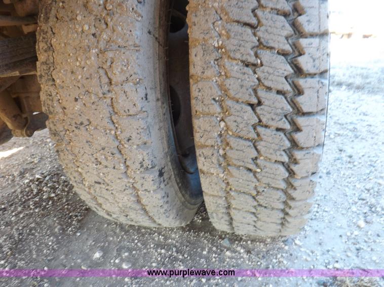 image for item K3103 1999 Ford F550 Super Duty service truck