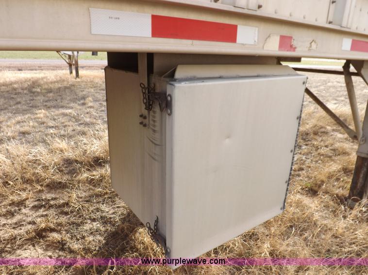 image for item K3104 1996 Barrett livestock trailer