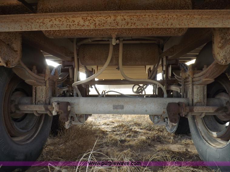 image for item K3104 1996 Barrett livestock trailer