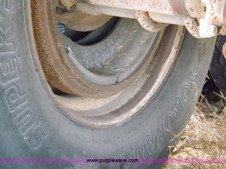 image for item K3104 1996 Barrett livestock trailer