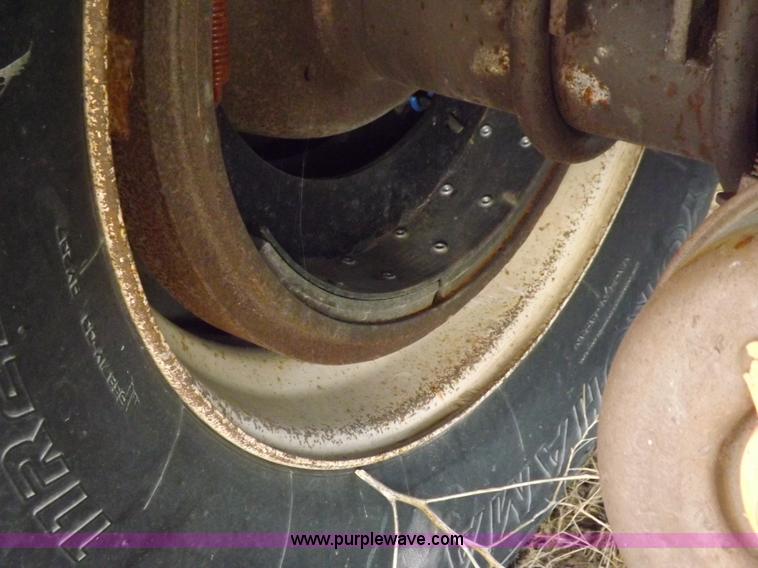 image for item K3104 1996 Barrett livestock trailer