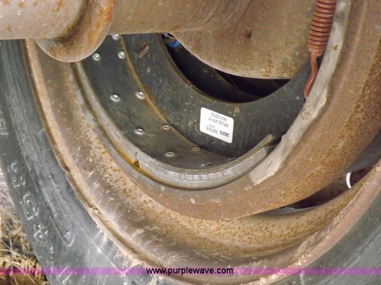 image for item K3104 1996 Barrett livestock trailer