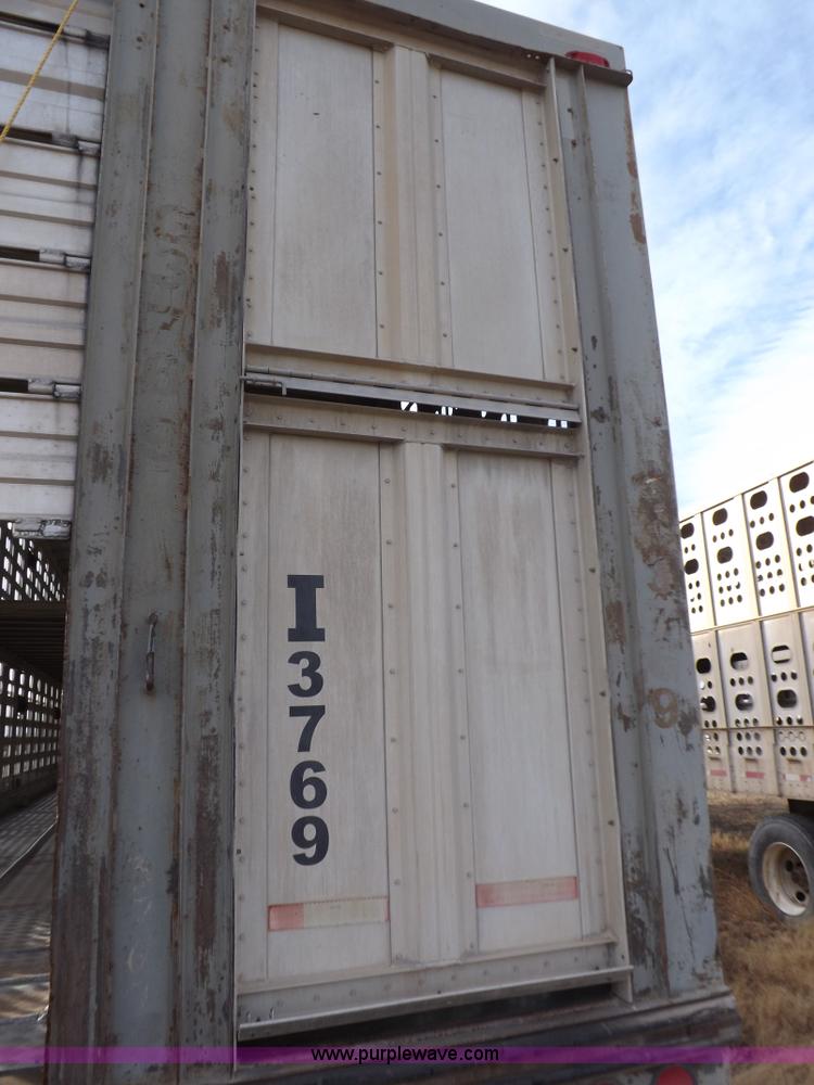 image for item K3104 1996 Barrett livestock trailer