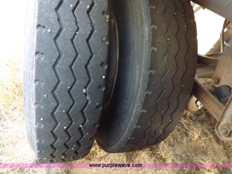 image for item K3104 1996 Barrett livestock trailer